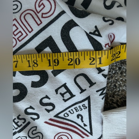 GUESS White Graphic Men's Crewneck Sweatshirt size medium - Picture 3 of 5